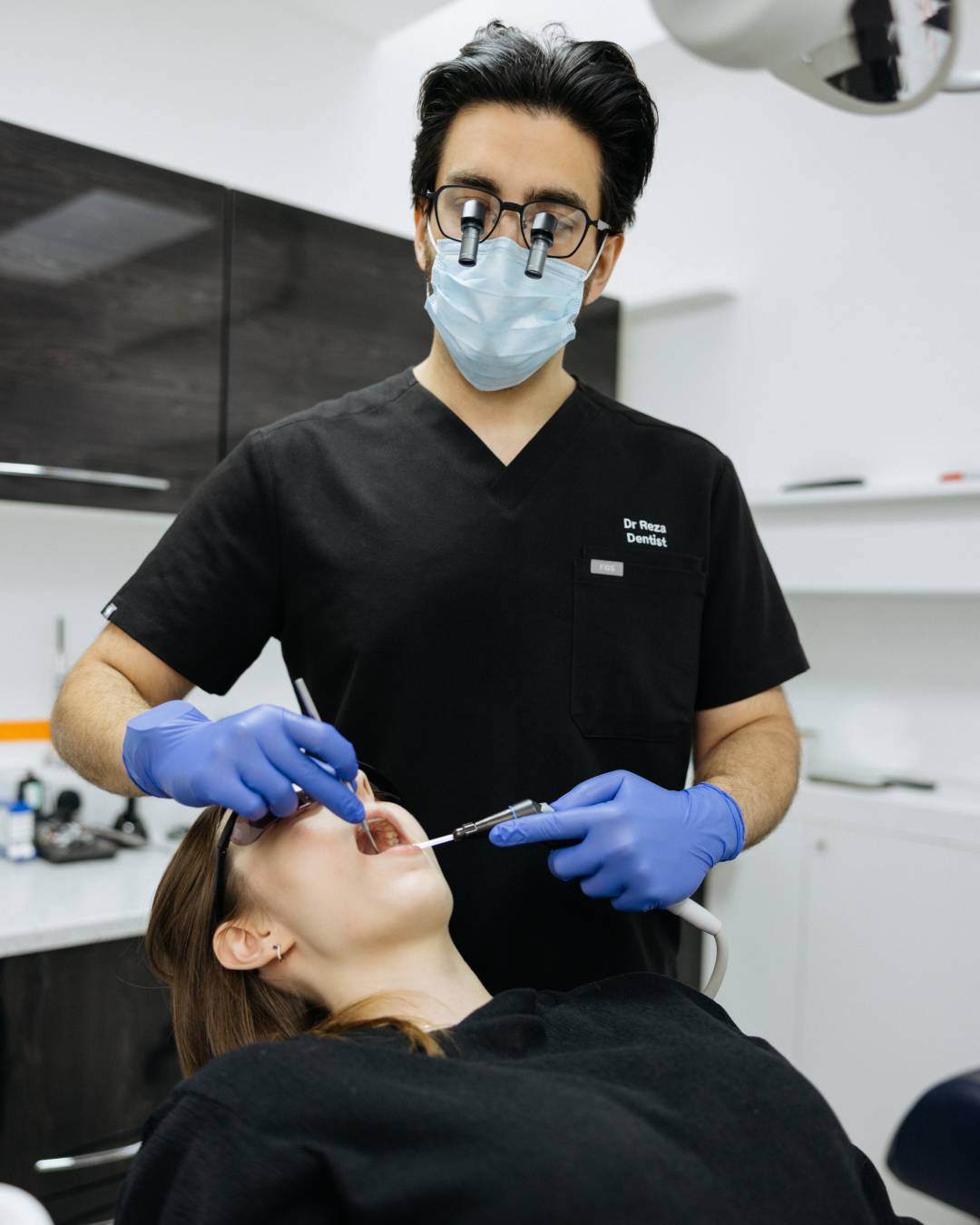 book-teeth-whitening-notting-hill-london (1)